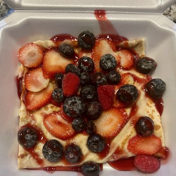 Crepe and Cream - Berry Tart - Food Trucks Near Me Crepe and Cream - Berry Tart - Food Trucks Near Me