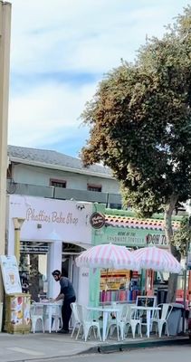 Phatties Bake Shop by null