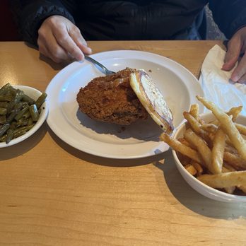 Lillie Ann Home Cooking - Fried chicken - American Near Me - Albemarle, North Carolina Lillie Ann Home Cooking - Fried chicken - American Near Me - Albemarle, North Carolina