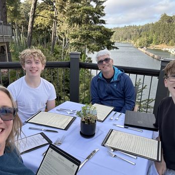 Noyo River Grill - American Near Me - Fort Bragg, California
