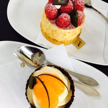 Sprüngli - Yum - Bakeries Near Me