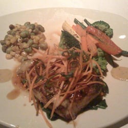 Bonefish Grill - Chilean sea bass with pan Asian sauce and vegetable medley
