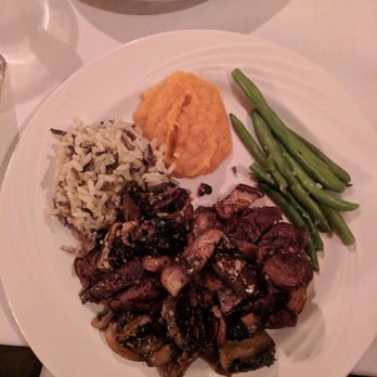 Ye Olde Tavern - Hangar steak special with mushrooms & garlic, wild rice, sweet potatoes and beans. To die for. November 2018 - American Near Me - Manchester, Vermont Ye Olde Tavern - Hangar steak special with mushrooms & garlic, wild rice, sweet potatoes and beans. To die for. November 2018 - American Near Me - Manchester, Vermont