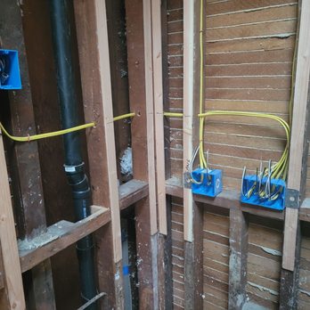 VGL Electric - Outlets and switches - Electricians Near Me