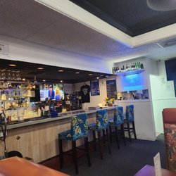 Uncle Troy's Bar and Grill