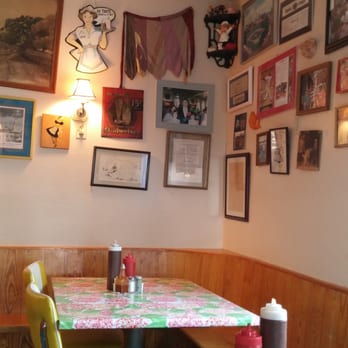 Bubba's Barbecue - Kitschy ambience wirks - Barbeque Near Me - Eureka Springs, Arkansas Bubba's Barbecue - Kitschy ambience wirks - Barbeque Near Me - Eureka Springs, Arkansas