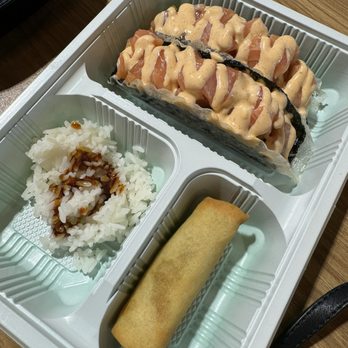 Lucky Tacoshi - Salmon sushi taco plate comes with white rice & vegetable spring roll - Poke Near Me - West Covina, California