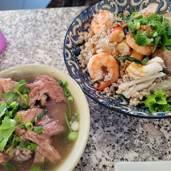 Ly Heng - Phom Penh Dry Noodles - Large - Cambodian Near Me - San Diego, California Ly Heng - Phom Penh Dry Noodles - Large - Cambodian Near Me - San Diego, California