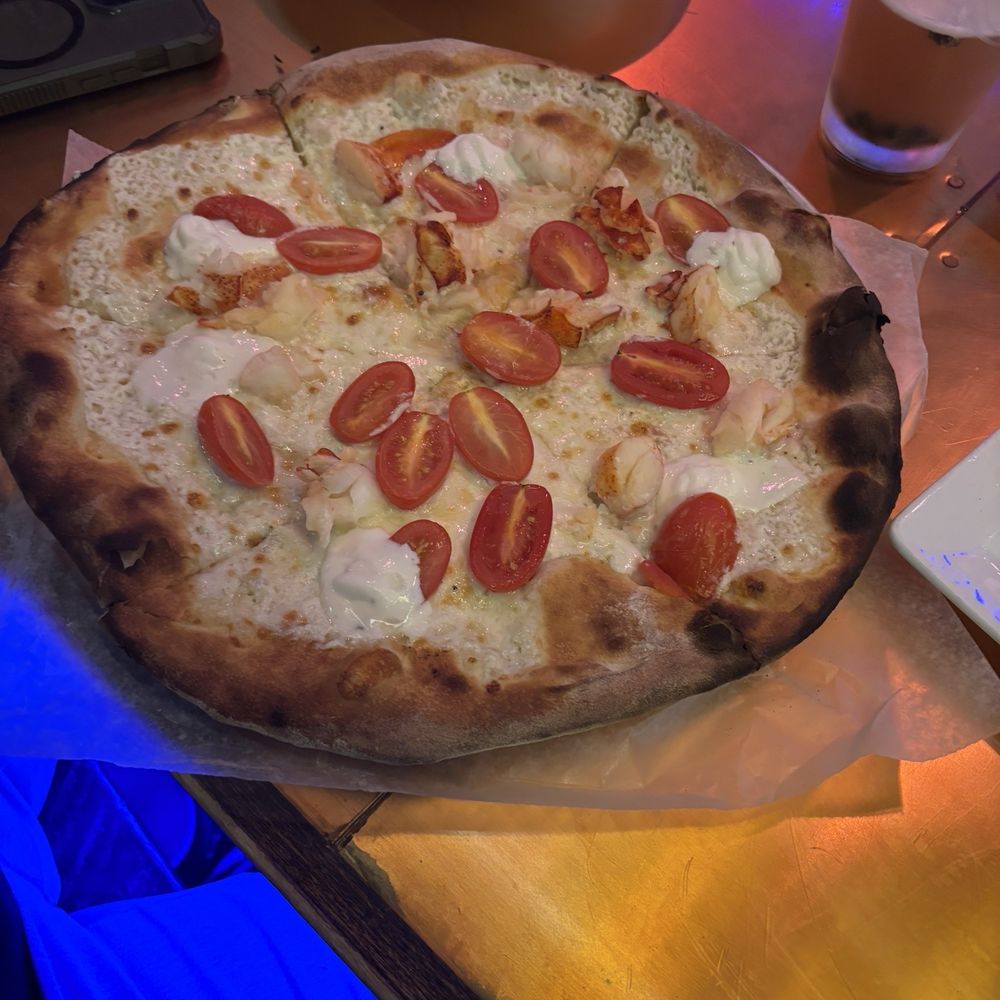 Geddy's - Pizza - Seafood Near Me - Bar Harbor, Maine