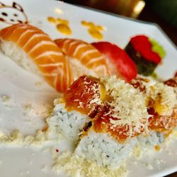 Yamato Steak House Japan - Spicy girl and sushi