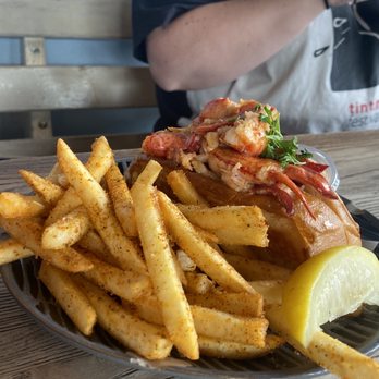 Hook & Anchor - Seafood Near Me - Costa Mesa, California Hook & Anchor - Seafood Near Me - Costa Mesa, California