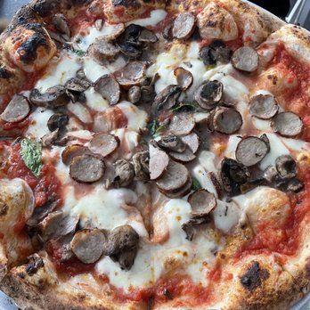 Song E Napule - Salsicce e Funghi - Pizza Near Me - New York, New York Song E Napule - Salsicce e Funghi - Pizza Near Me - New York, New York