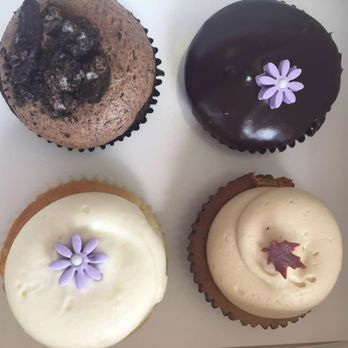 Georgetown Cupcake - Bakeries Near Me - Bethesda, Maryland