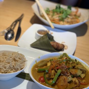 Malai Kitchen - Yellow Curry Bowl - Thai Near Me - Fort Worth, Texas Malai Kitchen - Yellow Curry Bowl - Thai Near Me - Fort Worth, Texas