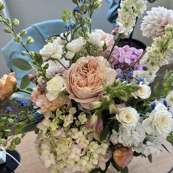 Susi's Flowers - Florists Near Me - Aptos, California Susi's Flowers - Florists Near Me - Aptos, California