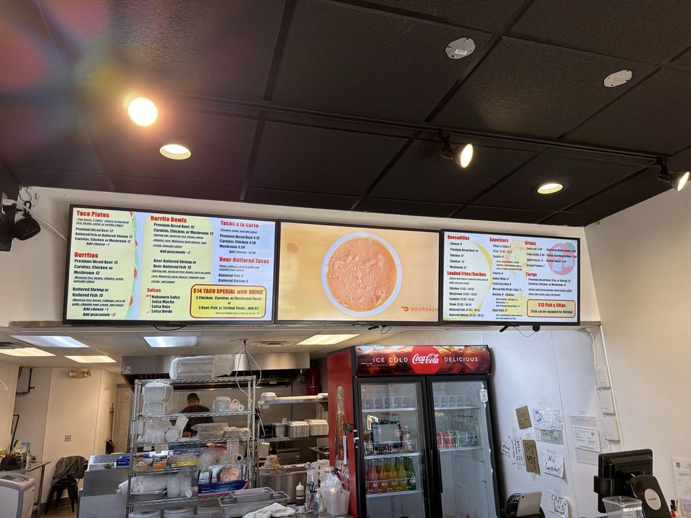 Los Compadres Taquería