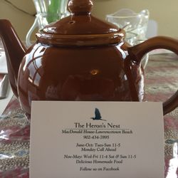 MacDonald House Tea Room & Crafts