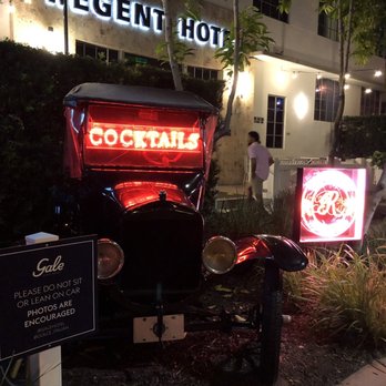 Regent Cocktail Club - Outside Regent Cocktail Club - Lounges Near Me - Miami Beach, Florida Regent Cocktail Club - Outside Regent Cocktail Club - Lounges Near Me - Miami Beach, Florida