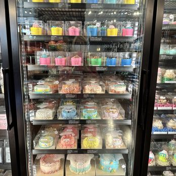 Wet Nose - Pet Stores Near Me - Geneva, Illinois