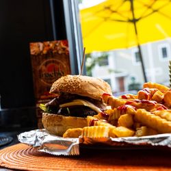 Nachlo - Double cheese burger