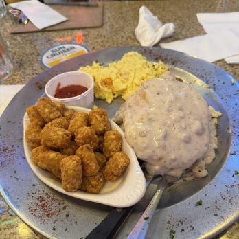 Roscoes - Chicken, biscuits/gravy, eggs, and tots - Delis Near Me - Chino Hills, California Roscoes - Chicken, biscuits/gravy, eggs, and tots - Delis Near Me - Chino Hills, California