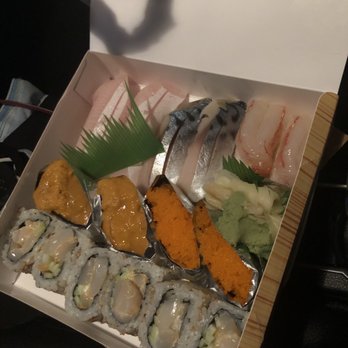 Taihei - Scallop Maki roll, Smelt Roe, Uni (sea urchin), Amaebi (sweet shrimp), Saba (mackerel), and Hamachi Toro (yellowtail belly) - Sushi Bars Near Me - Monterey Park, California