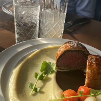 Gordon Ramsay Hell's Kitchen - Beef Wellington - Desserts Near Me - Washington, DC, District of Columbia Gordon Ramsay Hell's Kitchen - Beef Wellington - Desserts Near Me - Washington, DC, District of Columbia