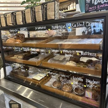 Detour Coffee - Coffee & Tea Near Me - Arlington, Virginia
