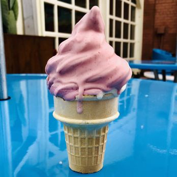 Topo - Prickly Pear / Vanilla twist with Prickly Pear dip. - Mexican Near Me - Gilbert, Arizona