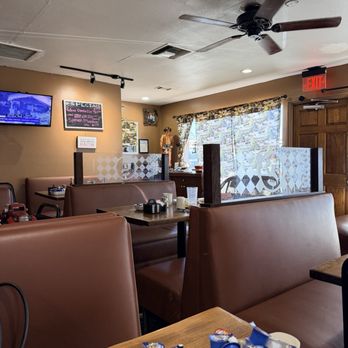 Joanna's Cafe - Breakfast & Brunch Near Me - Riverside, California