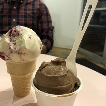 Cream Bean Berry - Ice Cream & Frozen Yogurt Near Me - Durango, Colorado