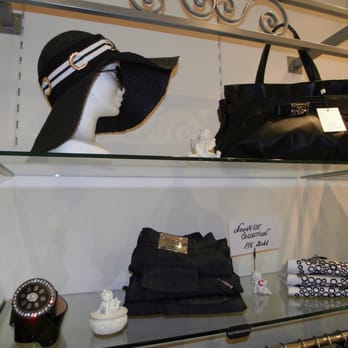 Lina Nueva - Fashion Near Me - Paris, 75 Lina Nueva - Fashion Near Me - Paris, 75