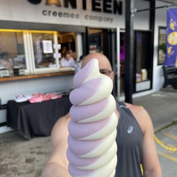 Canteen Creemee - LARGE CREEMEE!  Blackberry & HoneyLemon Twist - Burgers Near Me - Waitsfield, Vermont