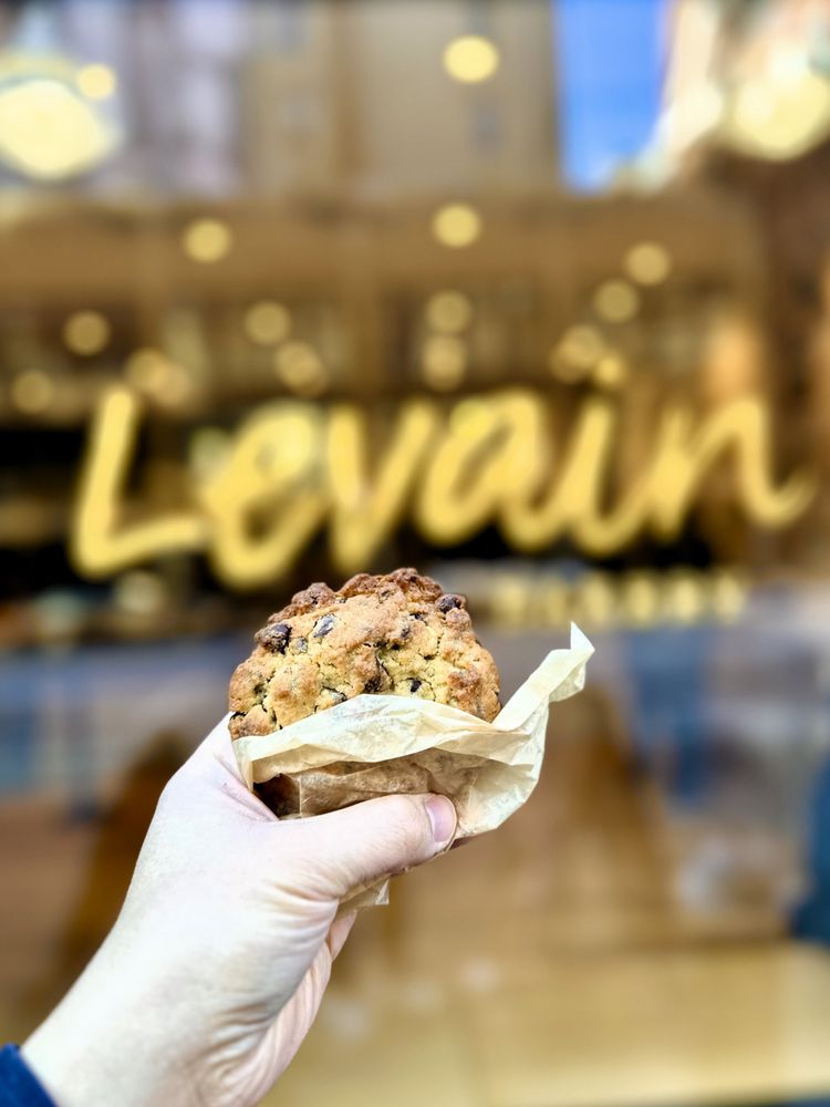 Levain Bakery - NoHo, NYC