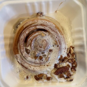 Blue Mountain Bakery - Cinnamon roll - Bakeries Near Me - Santa Rosa Beach, Florida
