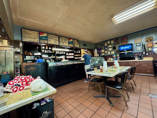 Miss Myra's Pit Bar B Q by null