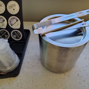The Madison Hotel - They delivered a proper ice bucket. - Hotels Near Me - Morristown, New Jersey The Madison Hotel - They delivered a proper ice bucket. - Hotels Near Me - Morristown, New Jersey