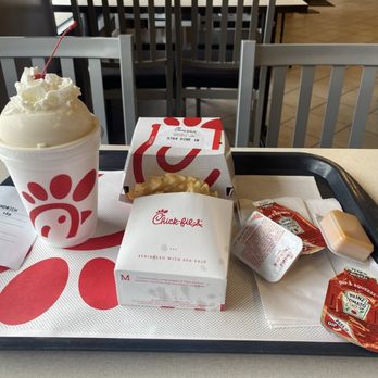 Chick-fil-A - Fast Food Near Me - Baton Rouge, Louisiana Chick-fil-A - Fast Food Near Me - Baton Rouge, Louisiana