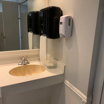 Solaris  - SunQuest Cruises - Clean bathroom - Venues & Event Spaces Near Me - Miramar Beach, Florida