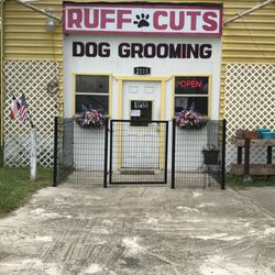 Ruff Cuts Dog Grooming and Furtography