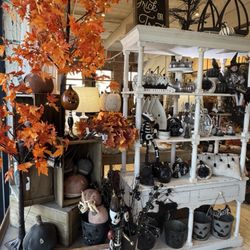 Gather Mercantile - Halloween decor