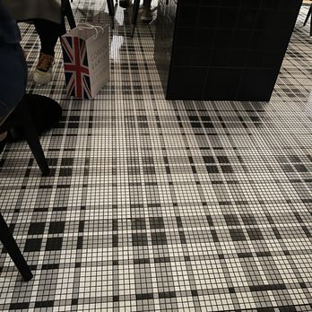 Gordon Ramsay Steak - Gorgeous plaid tile! - Steakhouses Near Me - Elizabeth, Indiana Gordon Ramsay Steak - Gorgeous plaid tile! - Steakhouses Near Me - Elizabeth, Indiana