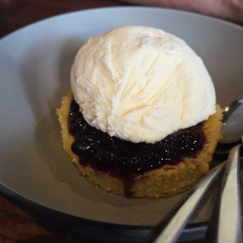 Wolfies Grill - Geist - Blueberry butter cake - American Near Me - Indianapolis, Indiana Wolfies Grill - Geist - Blueberry butter cake - American Near Me - Indianapolis, Indiana