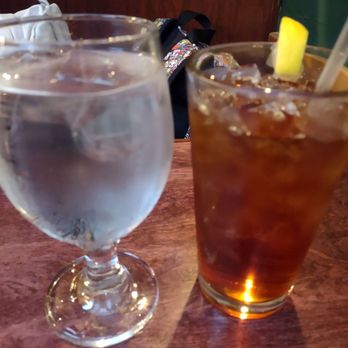 Leaky Roof - Iced water and iced tea - Gastropubs Near Me - Portland, Oregon