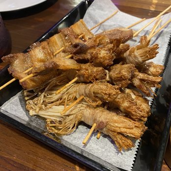La Queen Tea House - Bacon Wrap Enoki Mushroom and Pork - Barbeque Near Me - Brooklyn, New York