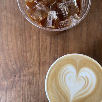 Hooked Venice - Flat white and iced espresso - Coffee & Tea Near Me - Los Angeles, California Hooked Venice - Flat white and iced espresso - Coffee & Tea Near Me - Los Angeles, California