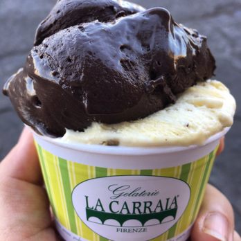 La Carraia - Dark chocolate with whites chocolate and pistachio sauce - Ice Cream & Frozen Yogurt Near Me - Florence, FI La Carraia - Dark chocolate with whites chocolate and pistachio sauce - Ice Cream & Frozen Yogurt Near Me - Florence, FI