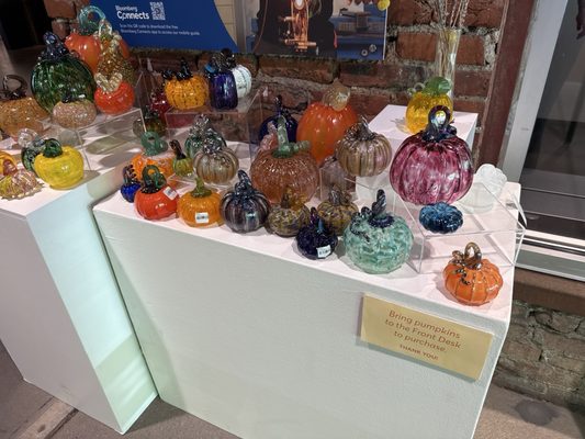 Pittsburgh Glass Center by null