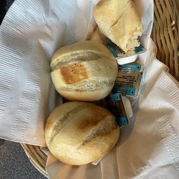 Satuit Tavern - Yummy warm rolls! - Seafood Near Me - Scituate, Massachusetts