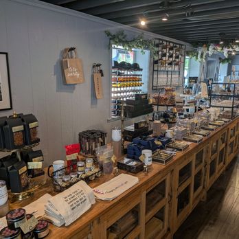 Hill Country Chocolate - Chocolatiers & Shops Near Me - Fredericksburg, Texas Hill Country Chocolate - Chocolatiers & Shops Near Me - Fredericksburg, Texas
